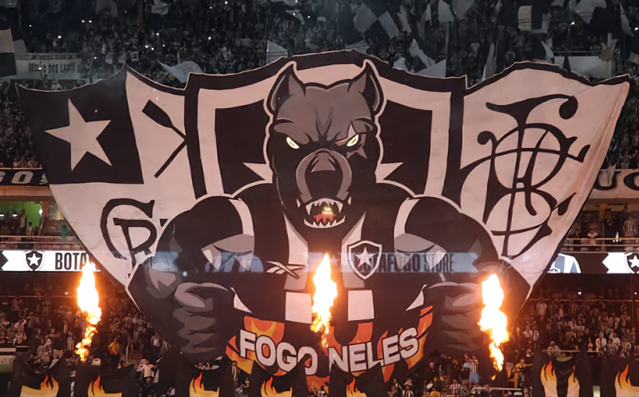 Experiência de Jogo de Futebol no Rio (Ingresso + Transporte + Guia Local)